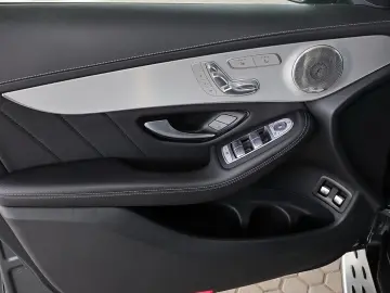 GLC 300 e 4M Coupé AMG TOTWINKEL+BURMESTER+360°