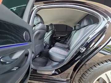 E 220 d AVANTGARDE/9G-TRONIC/NAVI/CAM/LED