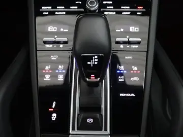 Cayenne Coupe E-Hybrid Platinum Edition
