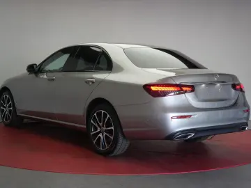 E 220 d 9G-Tronic Avantgarde Navi/Leder/Temp/Kam