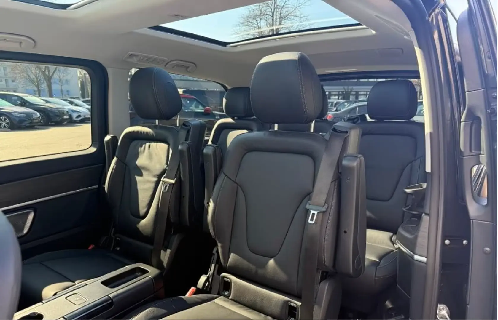 Mercedes-Benz V 300 d AVANTGARDE ALLRAD AHK