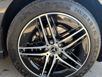 Mercedes-Benz V 300 d AVANTGARDE ALLRAD AHK