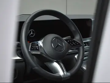 Mercedes-Benz V 300 d AMG EXCLUSIVE 4M LANG ACC