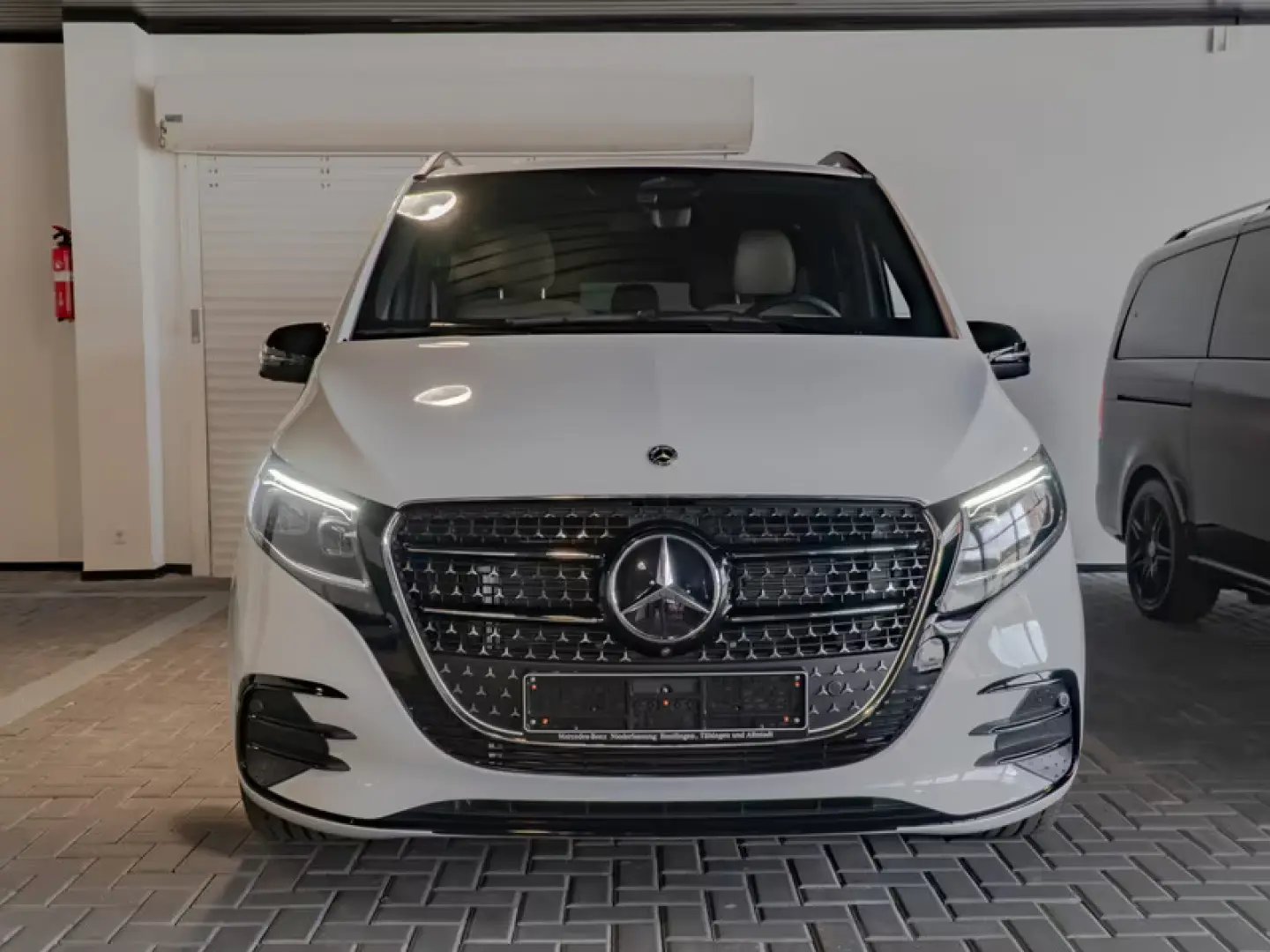 Mercedes-Benz V 300 EXCLUSIVE L+NIGHT+AMG