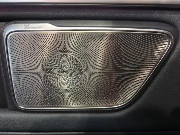 Mercedes-Benz V 300 d 4M AVANTGARDE LANG AMG