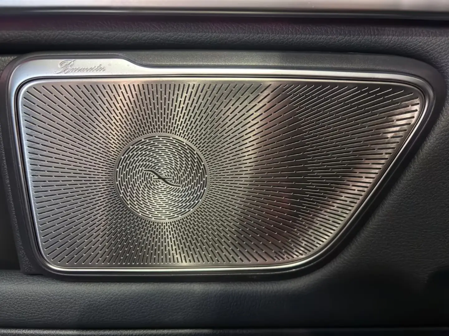Mercedes-Benz V 300 d 4M AVANTGARDE LANG AMG