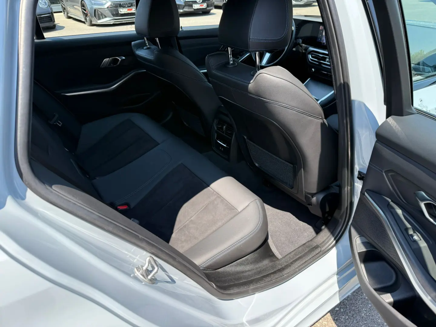 BMW Seria 3 330e Touring xDrive Aut. M Sport