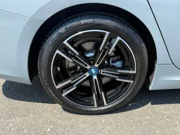 BMW Seria 3 330e Touring xDrive Aut. M Sport