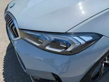 BMW Seria 3 330e Touring xDrive Aut. M Sport