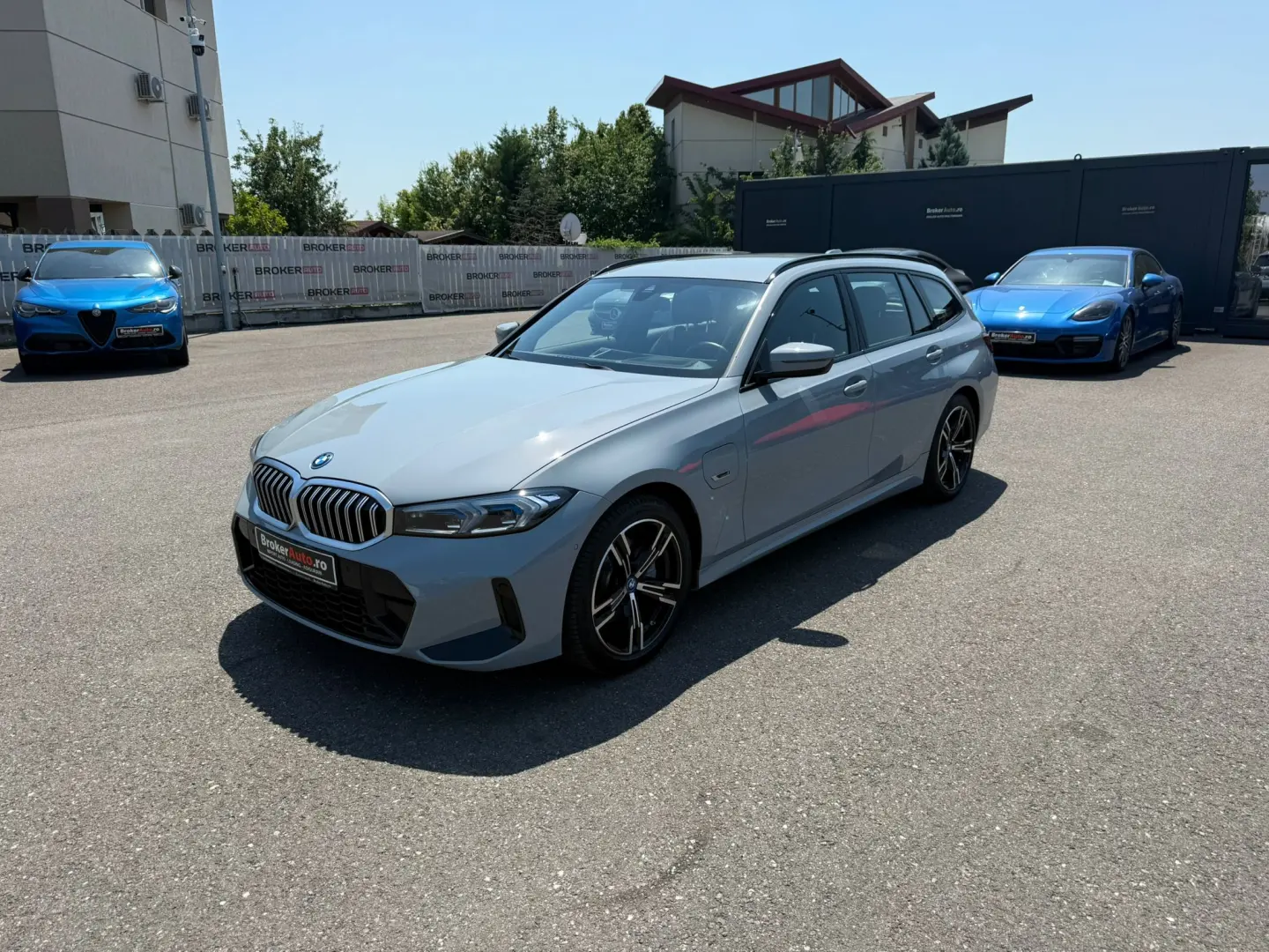 BMW Seria 3 330e Touring xDrive Aut. M Sport