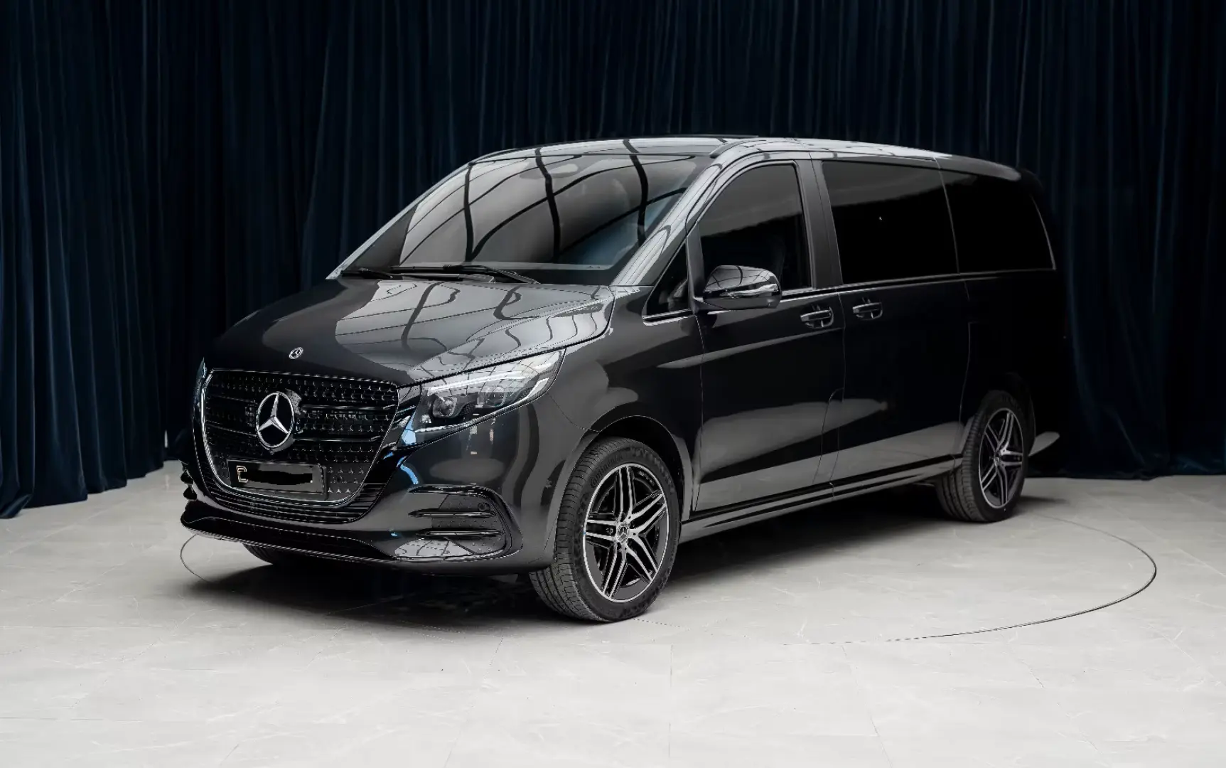Mercedes-Benz V 300 d 4MATIC AMG Burmester Pano
