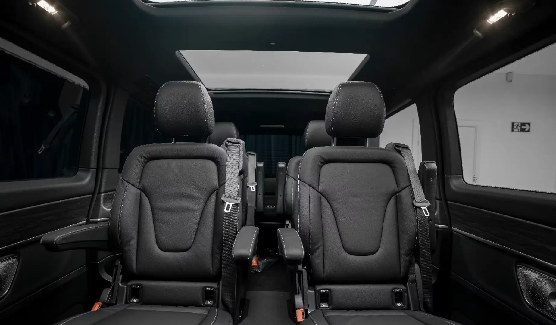 Mercedes-Benz V 300 d 4MATIC AMG Burmester Pano