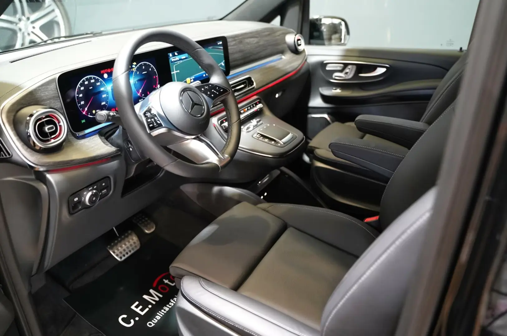 Mercedes-Benz V 300 d AMG 4-MATIC extralang FACELIFT