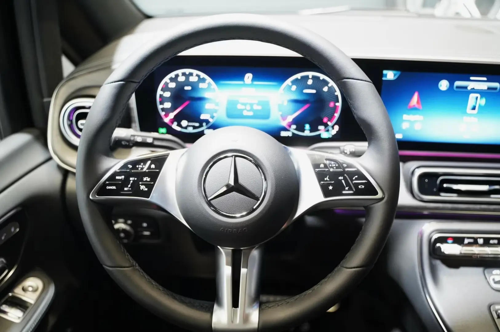 Mercedes-Benz V 300 d AMG 4-MATIC extralang FACELIFT