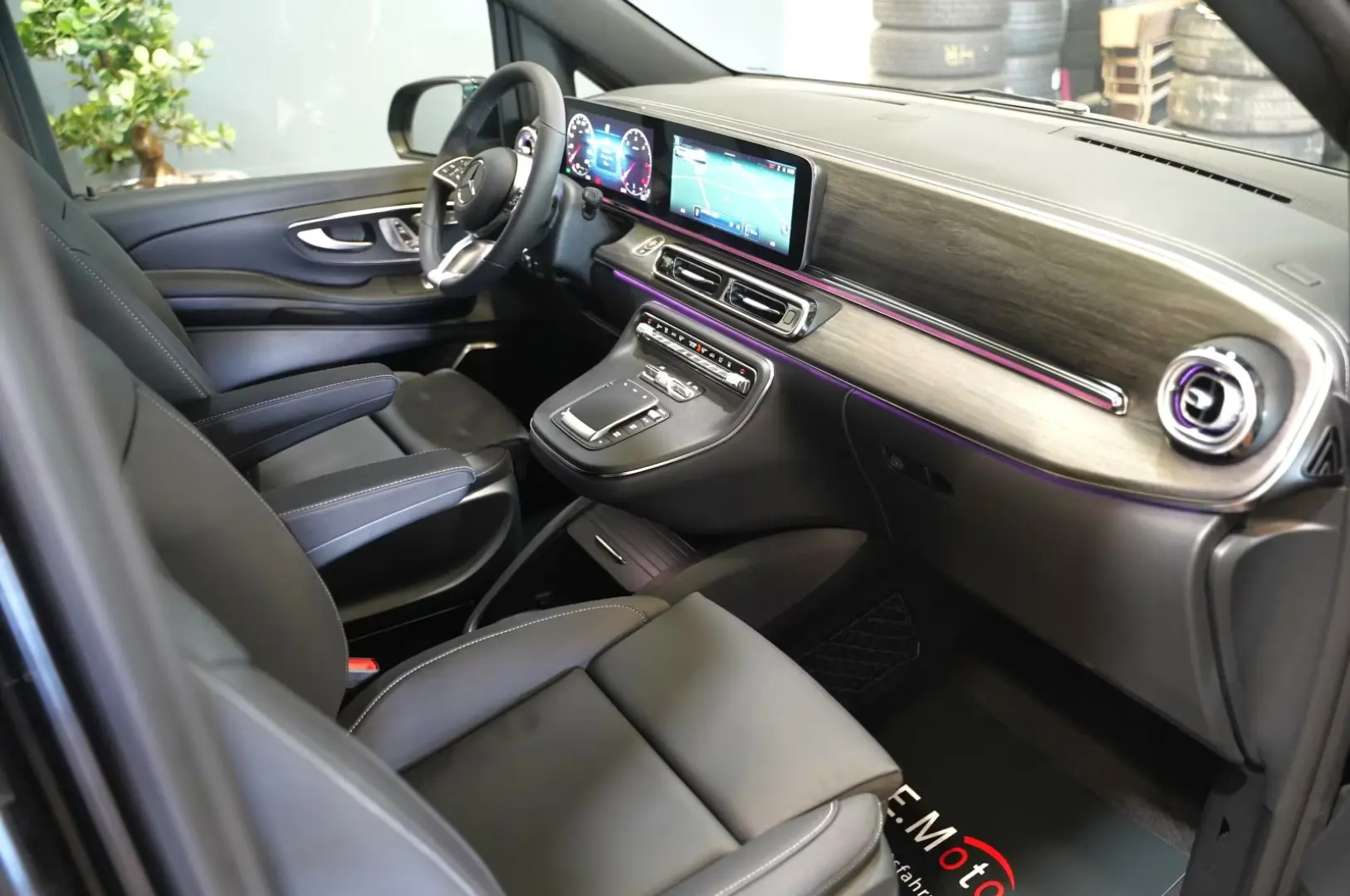 Mercedes-Benz V 300 d AMG 4-MATIC extralang FACELIFT