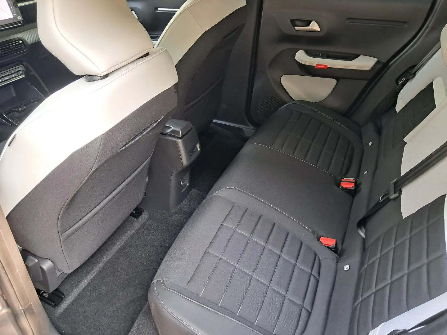 CITROEN e-C3 electric Max 83 KW 113 CP AT