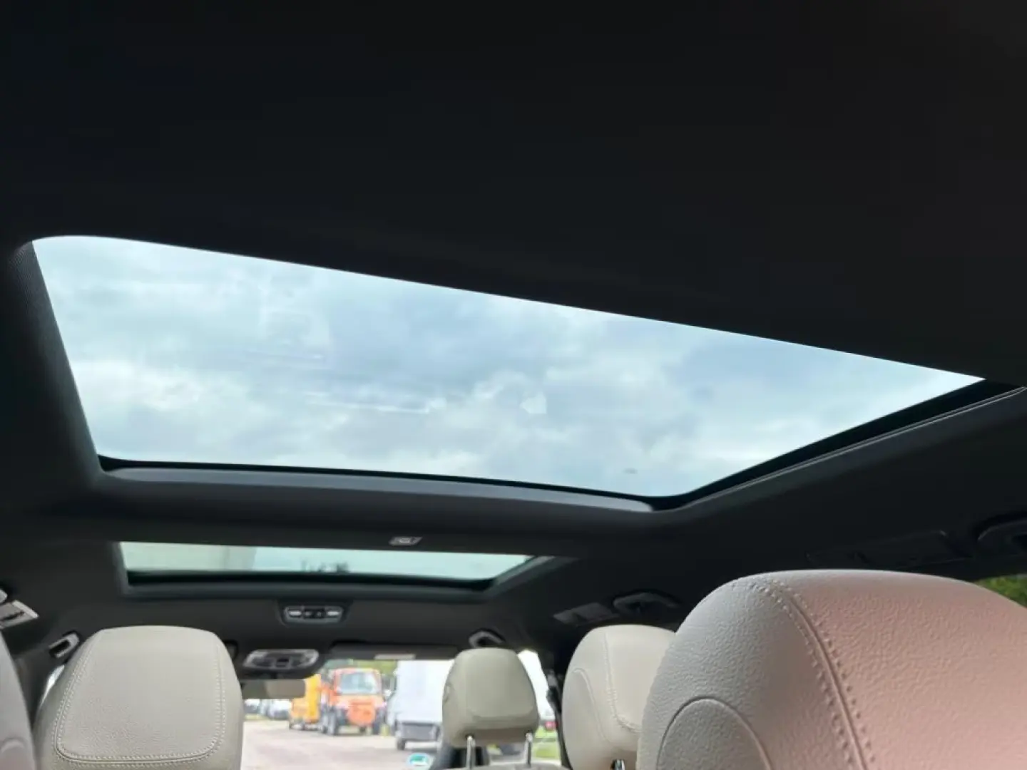 Mercedes-Benz V 300 d 4MATIC AVANTGARDE AMG
