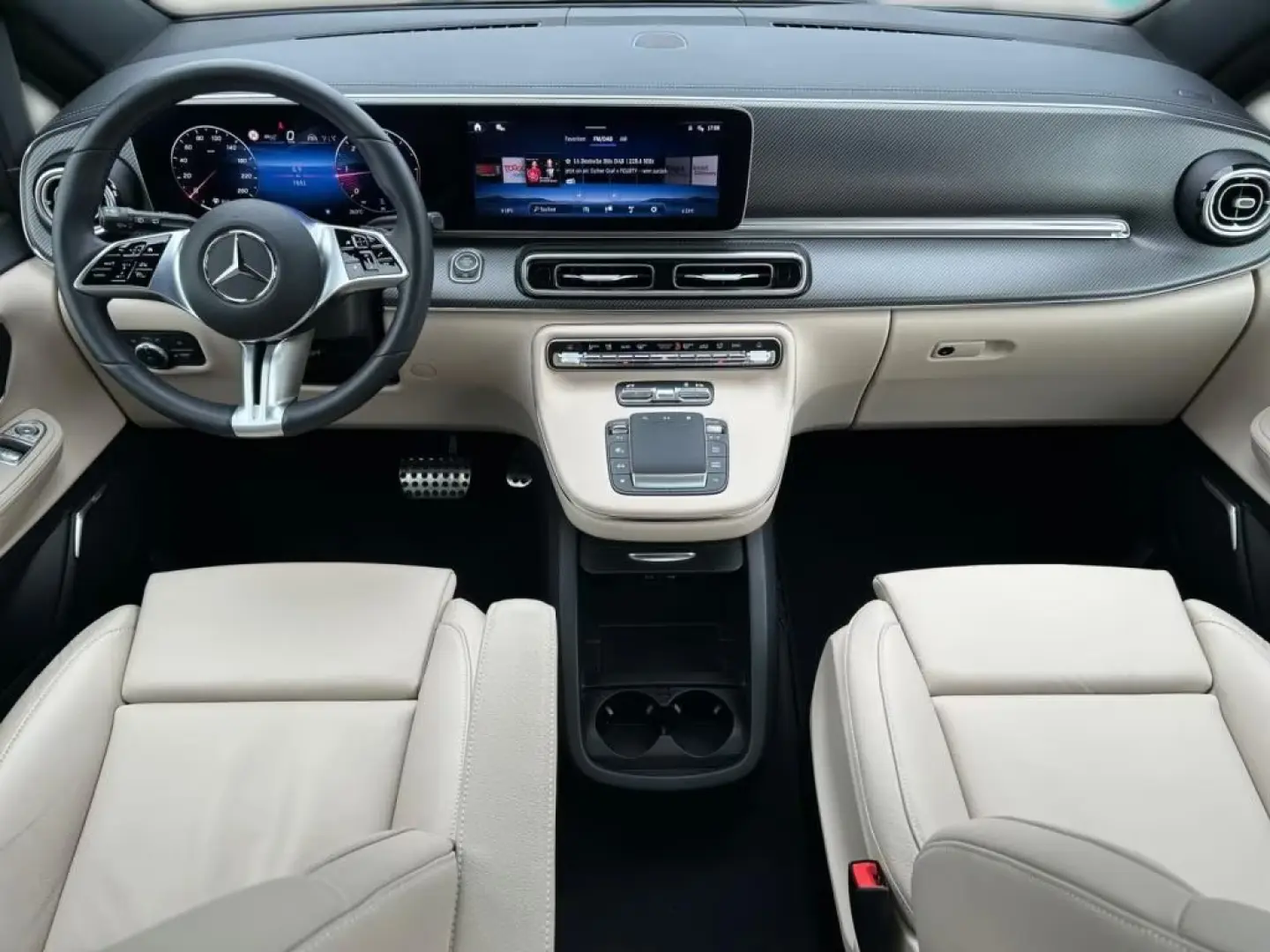 Mercedes-Benz V 300 d 4MATIC AVANTGARDE AMG