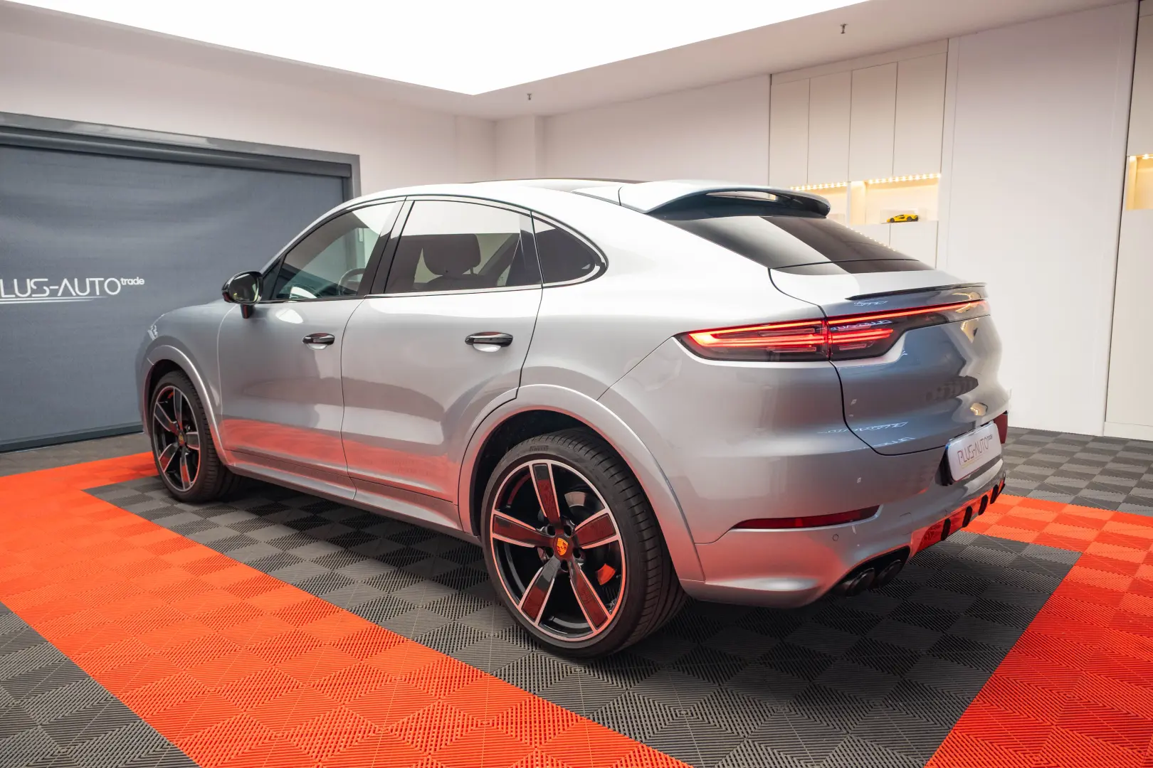 Porsche Cayenne S Coupe 2.9 V6 440 CP