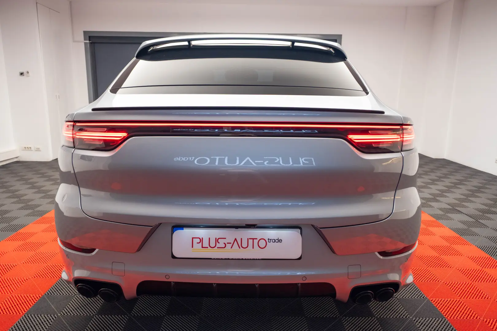 Porsche Cayenne S Coupe 2.9 V6 440 CP