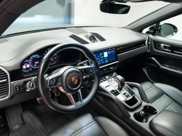 Porsche Cayenne S Coupe 2.9 V6 440 CP