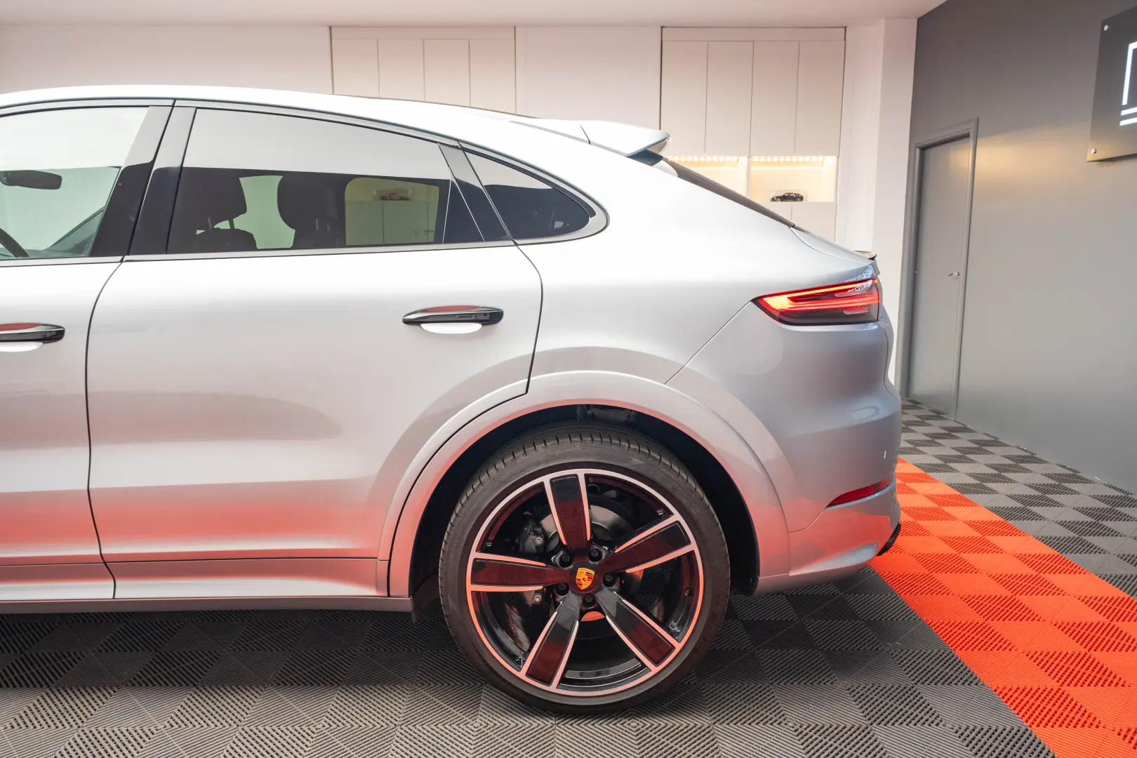 Porsche Cayenne S Coupe 2.9 V6 440 CP