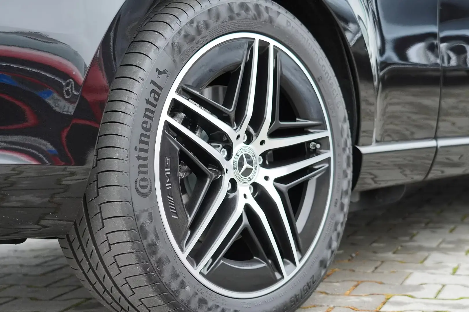 Mercedes-Benz V 220 d AMG Line extralang Night Pak