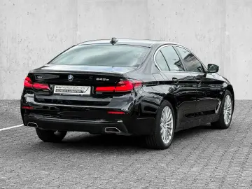 545e xDrive ACC+KAMERA+NAVI+LED+DA+PA+PANO+LEDER