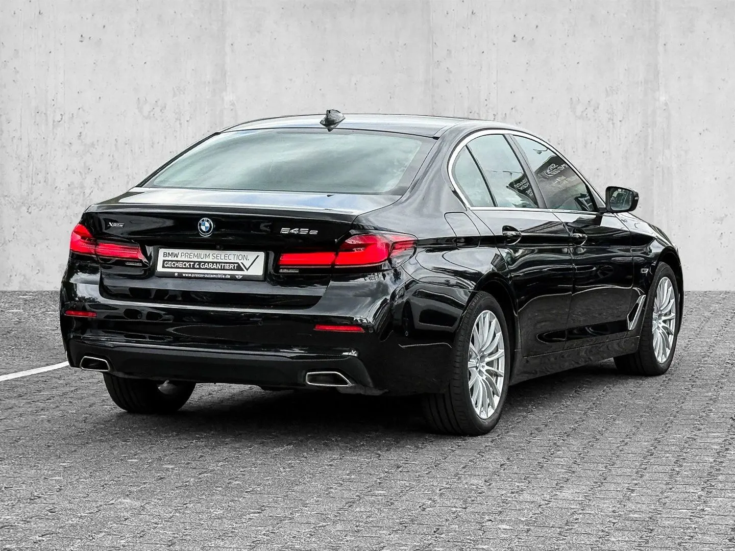 545e xDrive ACC+KAMERA+NAVI+LED+DA+PA+PANO+LEDER