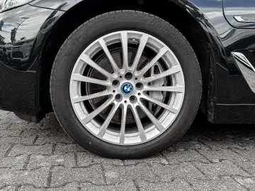 545e xDrive ACC+KAMERA+NAVI+LED+DA+PA+PANO+LEDER