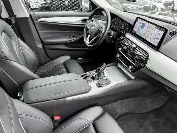 545e xDrive ACC+KAMERA+NAVI+LED+DA+PA+PANO+LEDER