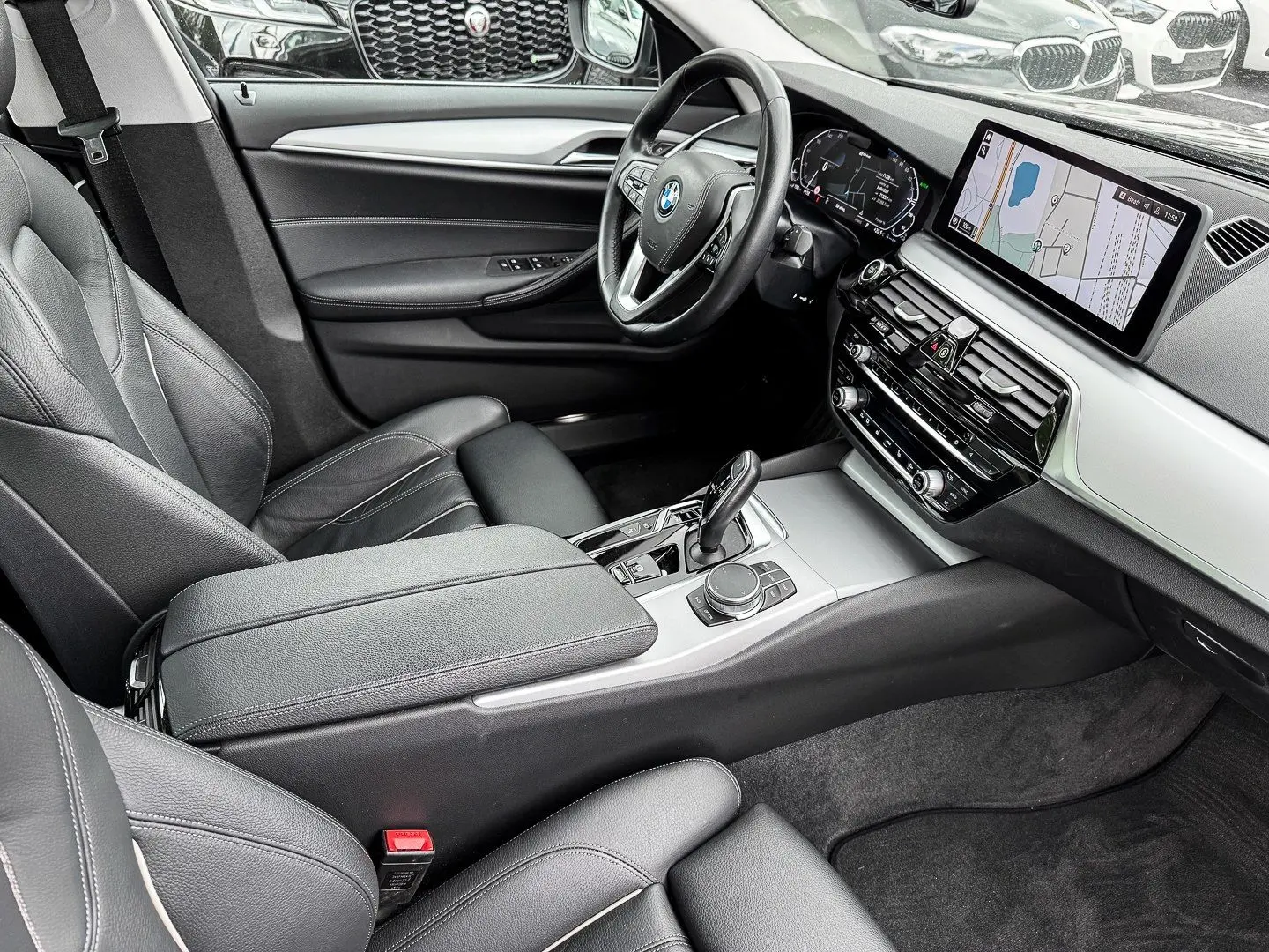 545e xDrive ACC+KAMERA+NAVI+LED+DA+PA+PANO+LEDER