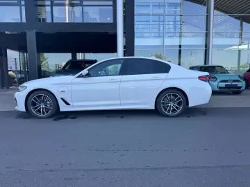 545e xDrive Lim. M Sport Laser. Glasdach. HeadUp