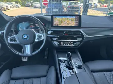 545e xDrive Lim. M Sport Laser. Glasdach. HeadUp