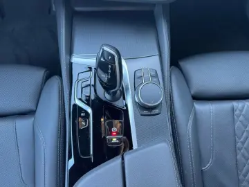 545e xDrive Lim. M Sport Laser. Glasdach. HeadUp