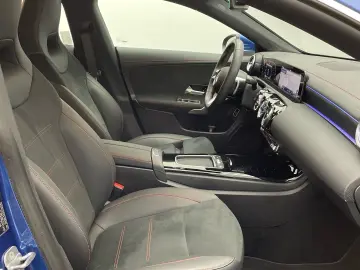CLA 200 d AMG Distronic Keyless-Go Multibeam-LED