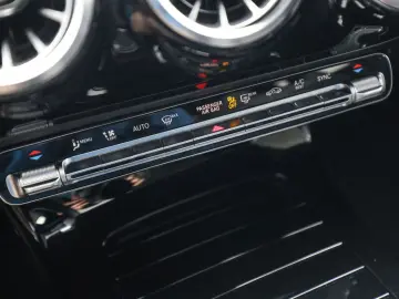CLA 200 SB d AMG Sport Premium LED Pano Navi SHD