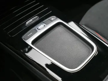 CLA 200 SB d AMG Sport Premium LED Pano Navi SHD