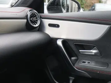 CLA 200 SB d AMG Sport Premium LED Pano Navi SHD