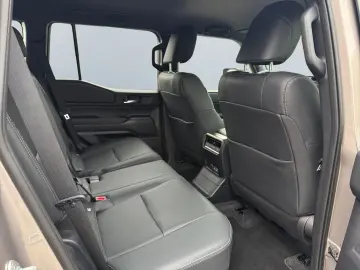 Land Cruiser 2.8 D-4D Executive *360*Navi*LED*