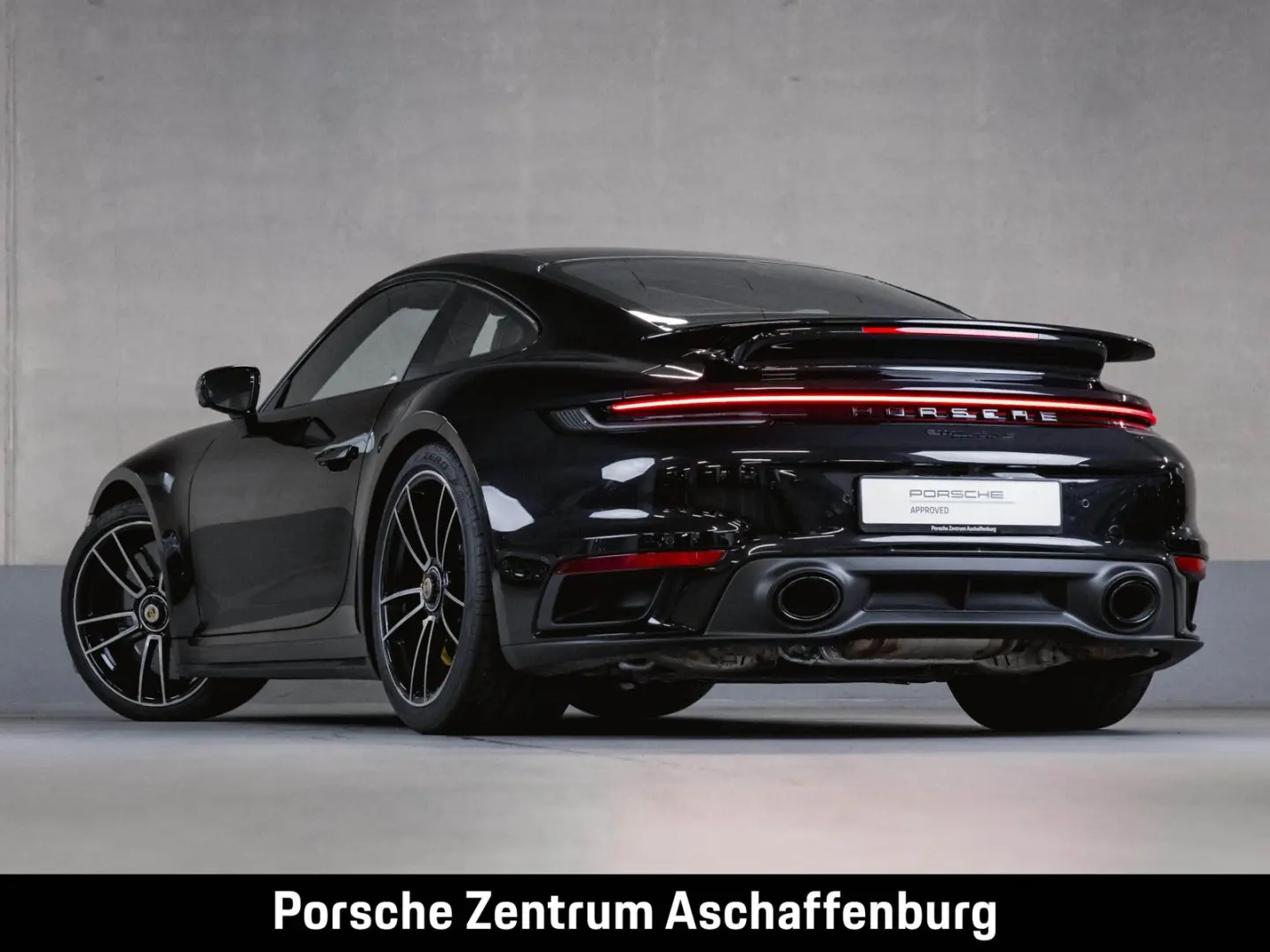 911 Turbo S Liftsystem Heritage Design Paket
