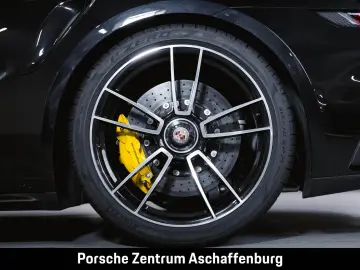 911 Turbo S Liftsystem Heritage Design Paket