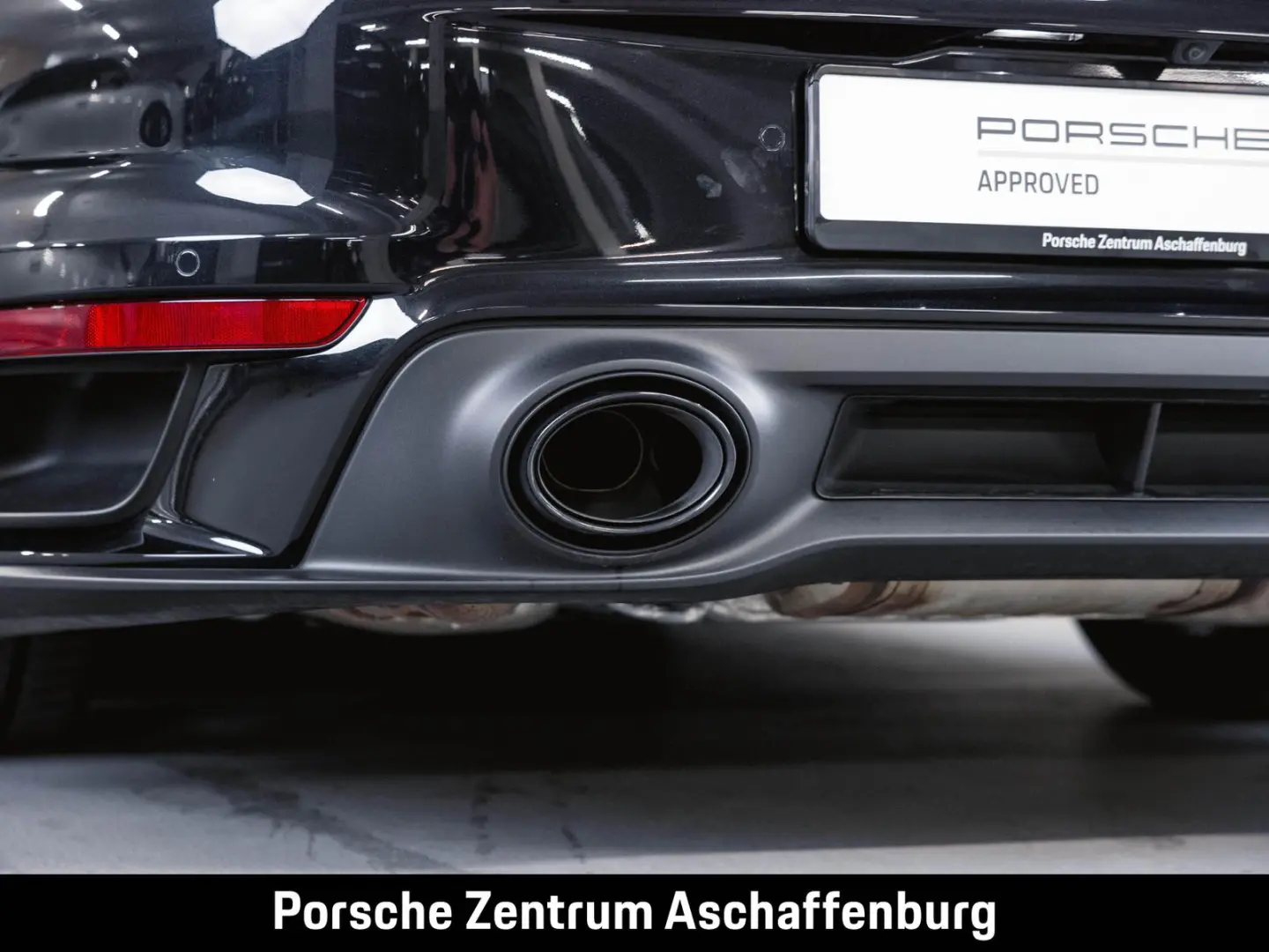 911 Turbo S Liftsystem Heritage Design Paket