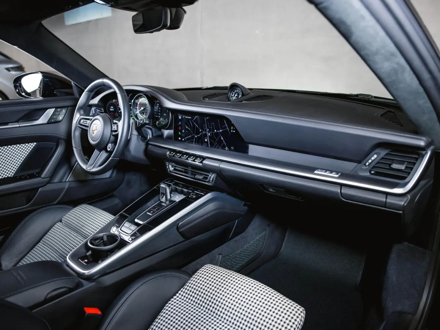 911 Turbo S Liftsystem Heritage Design Paket