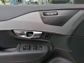 XC90 B5 D AWD Plus Bright 7-Sitzer