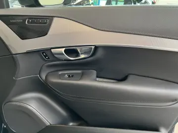 XC90 B5 AWD 7S Ultimate-Dark Glasd 360° HeadUpDi