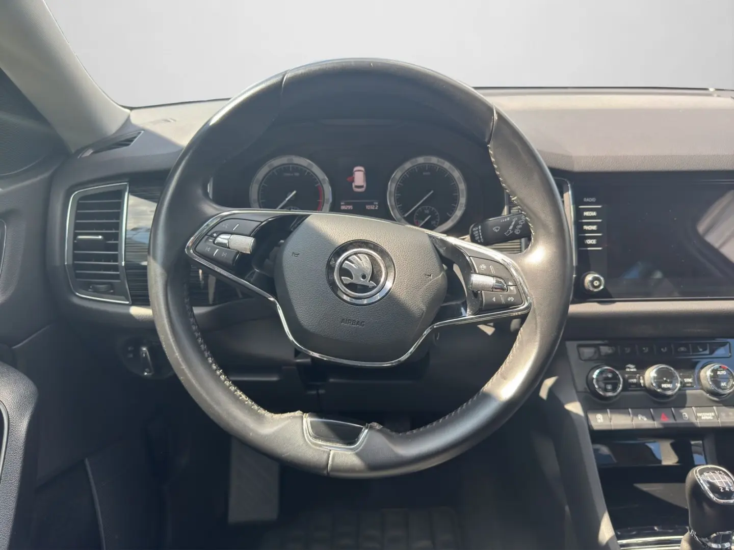 Kodiaq Style 1.5 TSI AHK Navi 7-Sitzer Pano-Dach