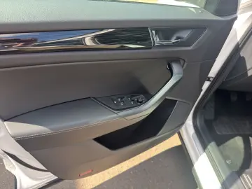 Kodiaq Style 1.5 TSI AHK Navi 7-Sitzer Pano-Dach