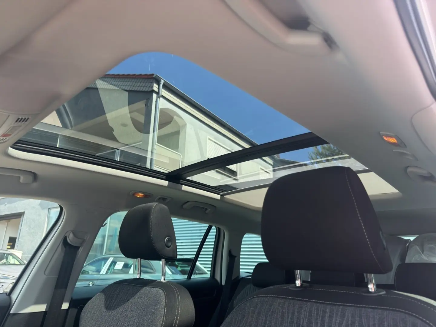 Kodiaq Style 1.5 TSI AHK Navi 7-Sitzer Pano-Dach