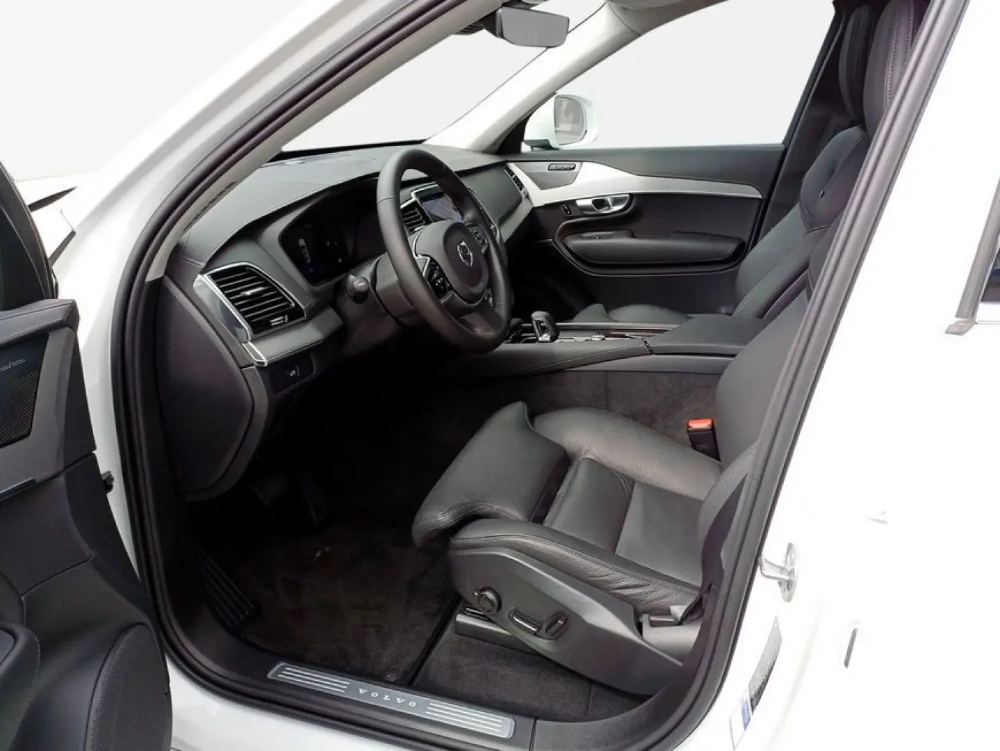 XC90 B5 D AWD Plus Bright Stdhzg*Pano*7-Sitzer